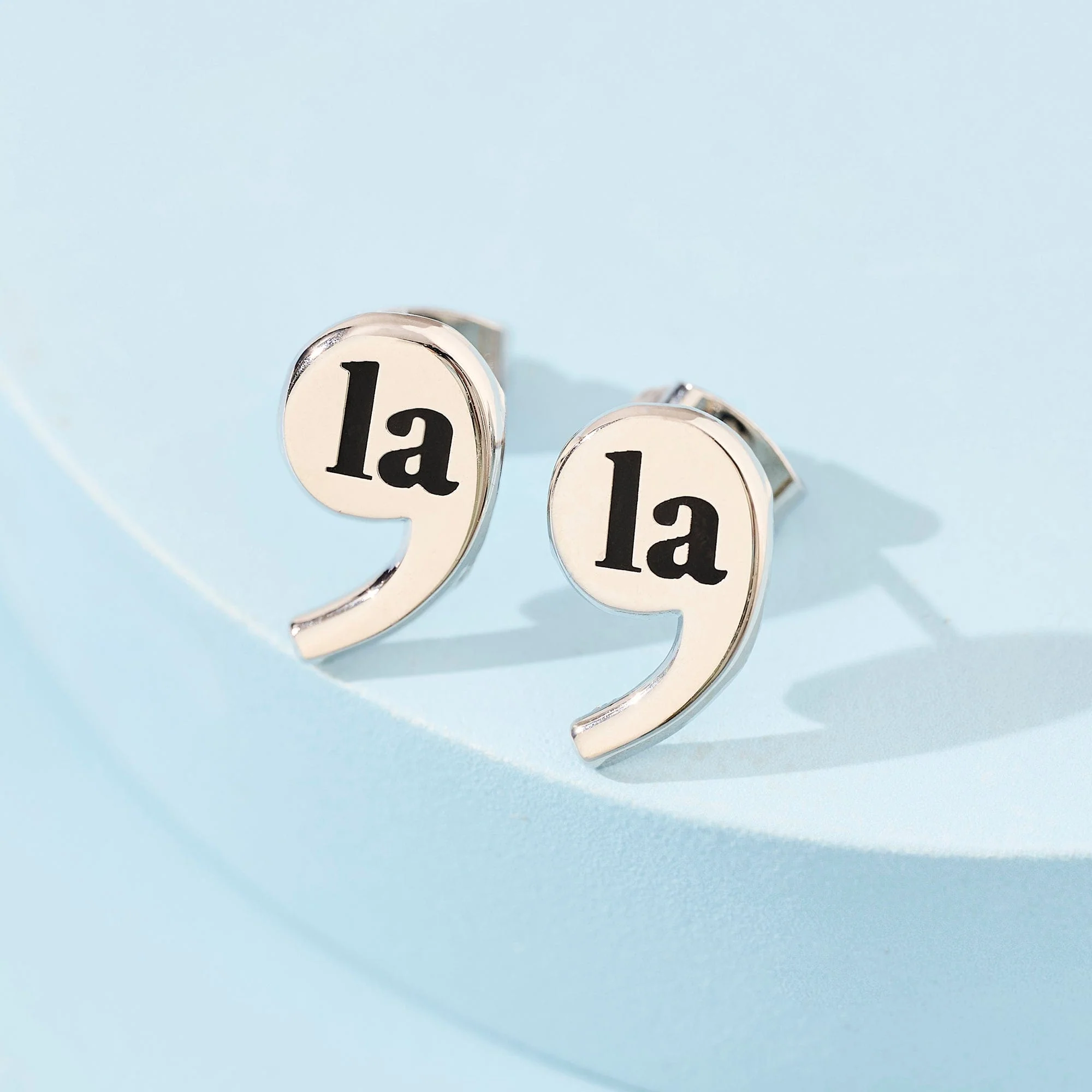 Comma La Earrings - Image 7