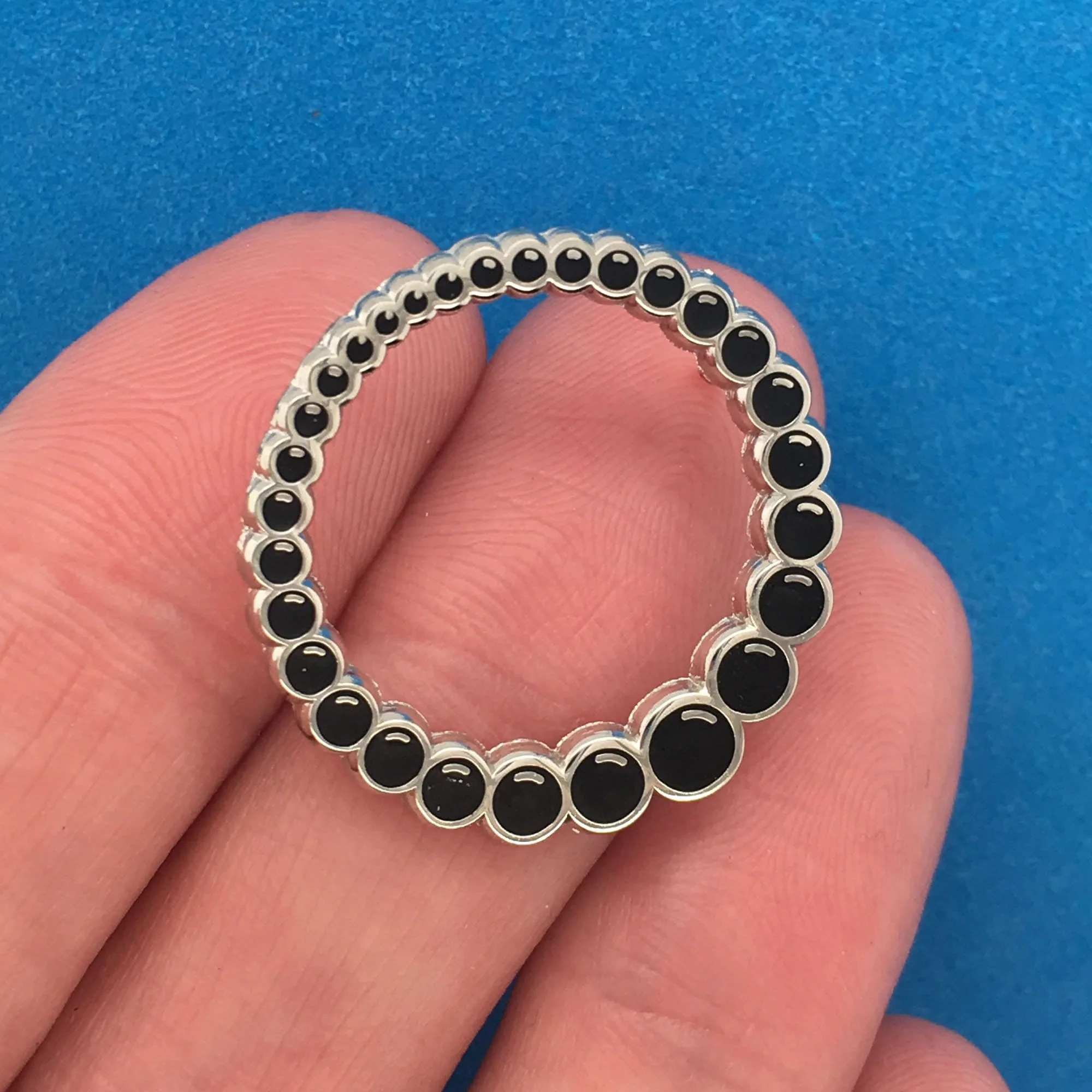 Kamala Harris' Black Pearls Pin - Image 2